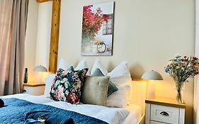 AyCatcherHomes - Top Lage I Zentral I Altstadt Marburg I Nähe Fluss Lahn I WLAN I Boutique Apartment NOVA